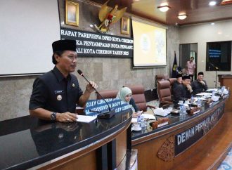 Dihadapan DPRD,  Walikota Cirebon Sampaikan LKPJ Anggaran 2025 Setara Berkelanjutan