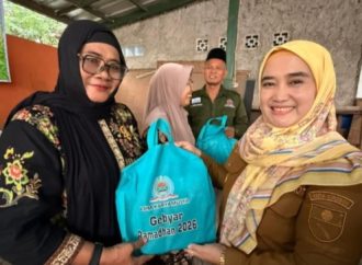 Wakil Wali Kota Siti Farida Hadiri Giat Gebyar Ramadhan LPM Karyamulya