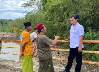 Walikota Edo Tinjau Progres Perbaikan Jembatan Lebakngok