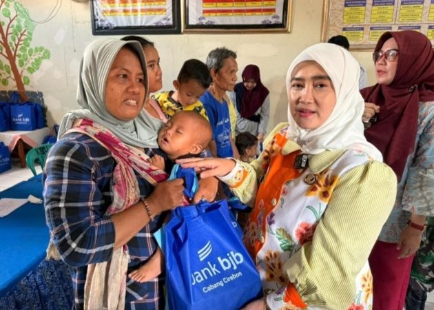 Farida, Wk.Walikota Cirebon Hadiri Giat TP3S Sosialisasi dan Bagi MBG