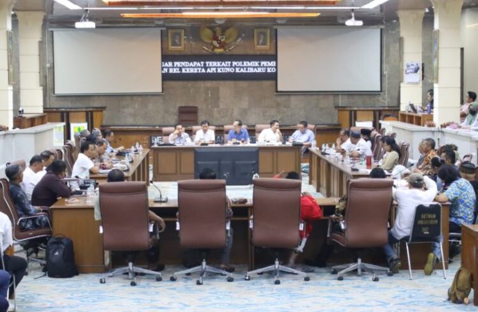 DPRD Kota Cirebon Mediasi Polemik Pembongkaran Rel Bersejarah Sukalila