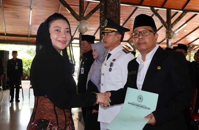 Rotasi Jabatan 2026, Bupati Paramitha Ambil Sumpah Eselon III