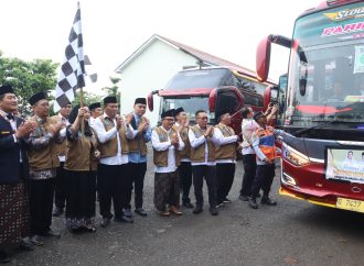 Jemaah Calon Haji Brebes Mulai Diberangkatkan, Bupati Paramitha Pesan  Khusyuk & Ikhlas