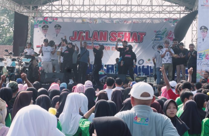 Jalan Santai HUT ke-544 Kabupaten Cirebon, Wabup Sebut Momentum Pererat Silaturahmi