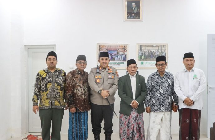 Perkuat Sinergi, Kapolresta Cirebon Sambangi MUI