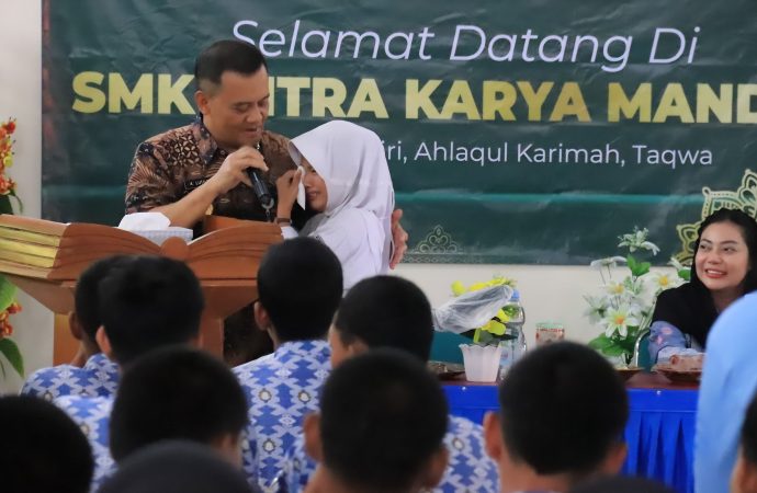 Sekolah Gratis Brebes Bikin Valentina Menangis Haru