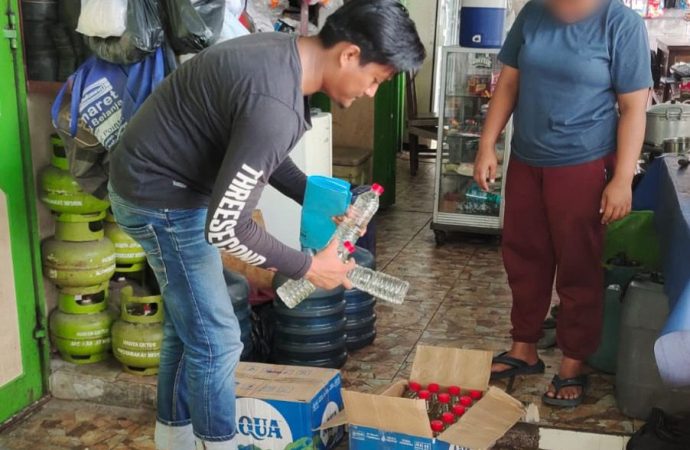 Polresta Cirebon Sita 237 Botol Miras Hasil Razia Pekat