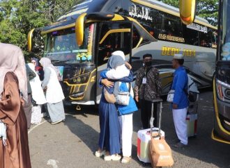 Ratusan Jemaah Haji Kloter 6 Brebes Pulang Disambut Tangis Haru