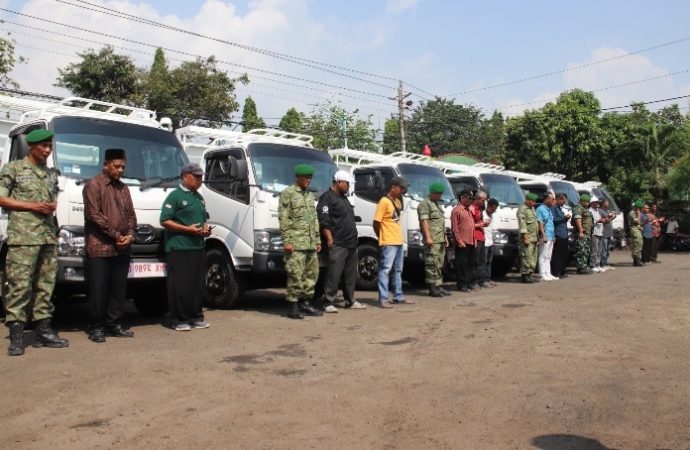 Kodim Brebes Lepas 10 Truk Koerasi Merah Putih Dukung Desa