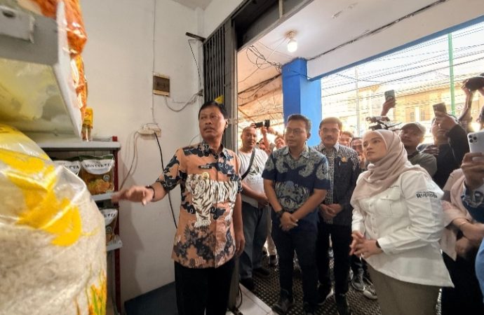 Tekan Inflasi, Pemkot Cirebon Luncurkan Mol Pangling