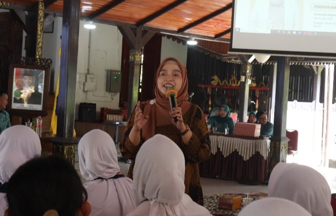 Cegah Narkoba, TP PKK Brebes Edukasi Pubertas ke Pelajar dan Ortu