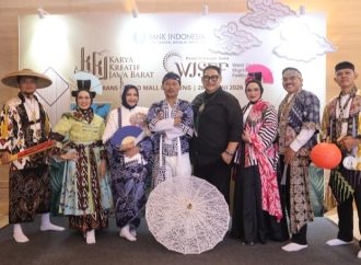 Kota Cirebon Raih Juara Terunik di Fashion Show Pekan Kerajinan Jawa Barat 2026