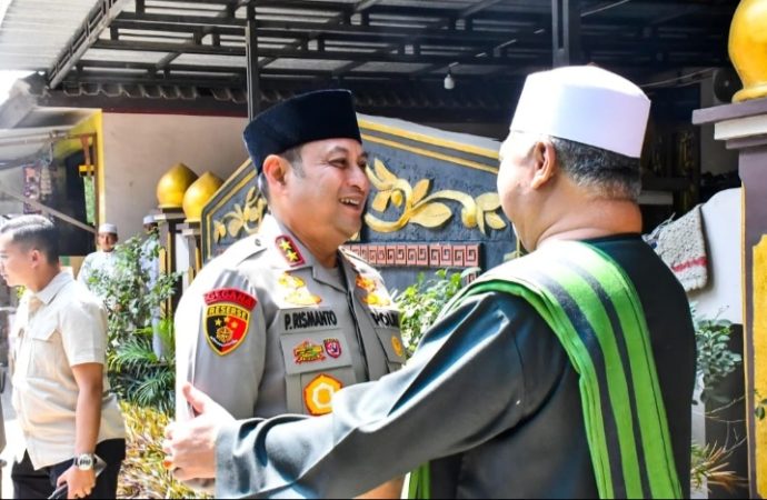 Kapolda Jabar Silaturahmi ke Ponpes Al-Khairiyah, Perkuat Sinergitas Polri – Ulama