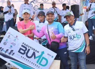 Semarak HUT RI ke-81, BUMD Brebes Gowes Bareng dan Bagi Sembako