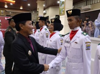 Walikota Kukuhkan Paskibraka Cirebon: Tugas dengan Kehormatan