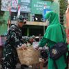 Sinergi Kuat!  TNI dan Warga Gotong Royong Bersihkan Pasar Kodim