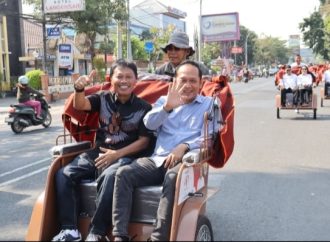 Becak Listrik Presiden Diserahkan ke 200 Pengemudi di Kota Cirebon