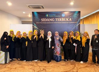 Wisuda Poltekkes Tasikmalaya, Wawali Tekankan Layanan Berintegritas