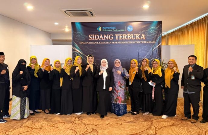 Wisuda Poltekkes Tasikmalaya, Wawali Tekankan Layanan Berintegritas