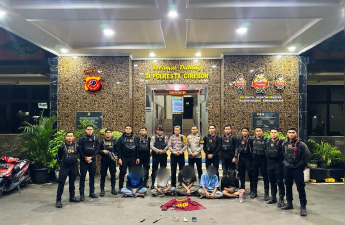 Raimas Macan Kumbang 852 Polresta Cirebon Gagalkan Tawuran di Winong, Lima Pelajar Diamankan