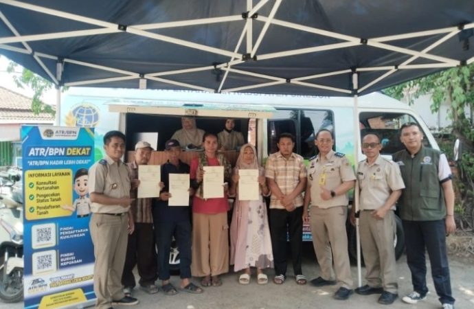 90 Sertifikat PTSL Dibagikan, Kuwu Bunder Kawal Langsung