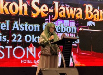 Wawalkot Cirebon Hadiri Perayaan Hari Santri dan Gus Award